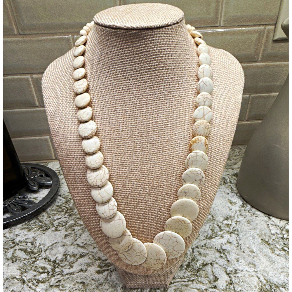 White Howlite Stone graduated Necklace Cable Chain Lobster Clasp Adjustable 11”